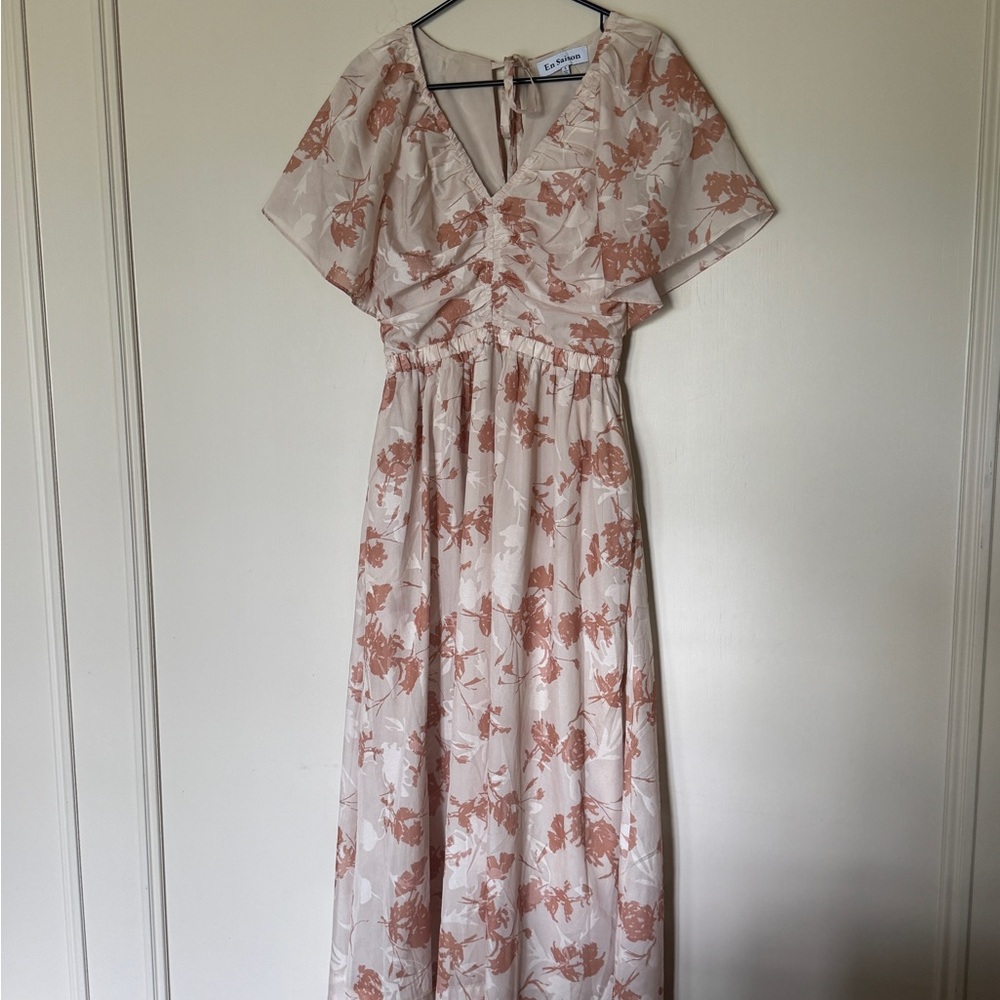 En Saison Floral Maxi Dress in Cream and Brown